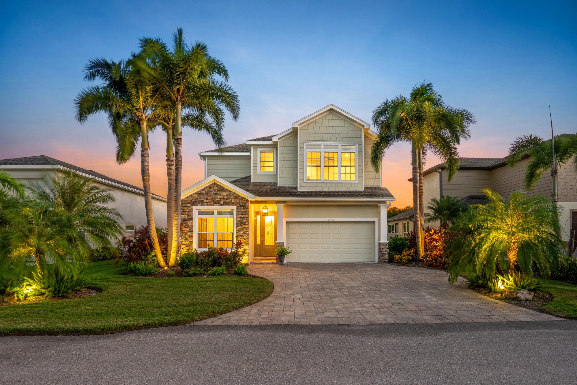 slider image slider_item_9edEMP